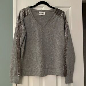 Olive+Oak Top/Sweatshirt